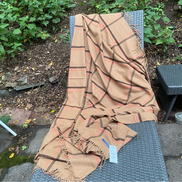 Blue Sky Wool Luxury Brand Mongolian Camel Wool Plaid made in Mongolia - Picture 8 of 10